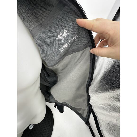 VINTAGE Arc'teryx XL Men Black Sigma AR Windstopper Softshell Jacket CLT - Picture 6 of 10